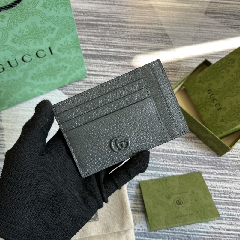 G*u*i wallets & purse